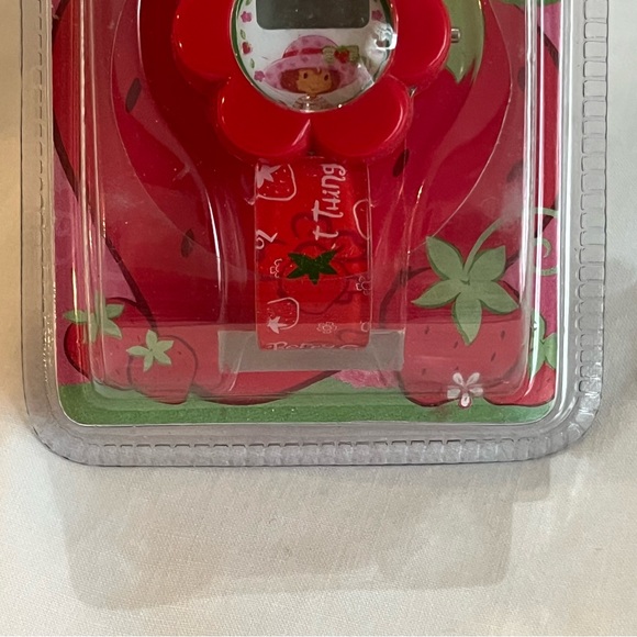 NIP Strawberry Shortcake Watch-Digital Readout-2003 - Picture 4 of 8